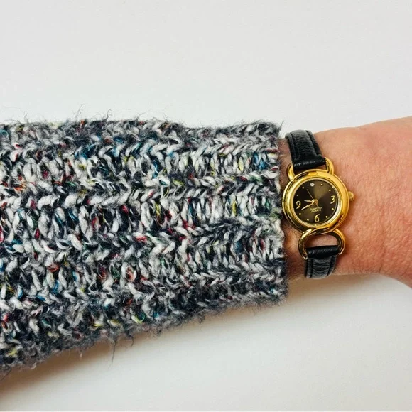 Avon Diamond Small Face Women's Watch Gold Black Dial Leather 2007 F313928-1/P - Picture 14 of 14